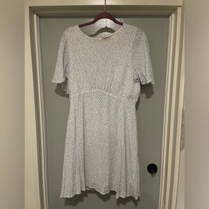 Women’s White with Blue Polka Dots GB Dress